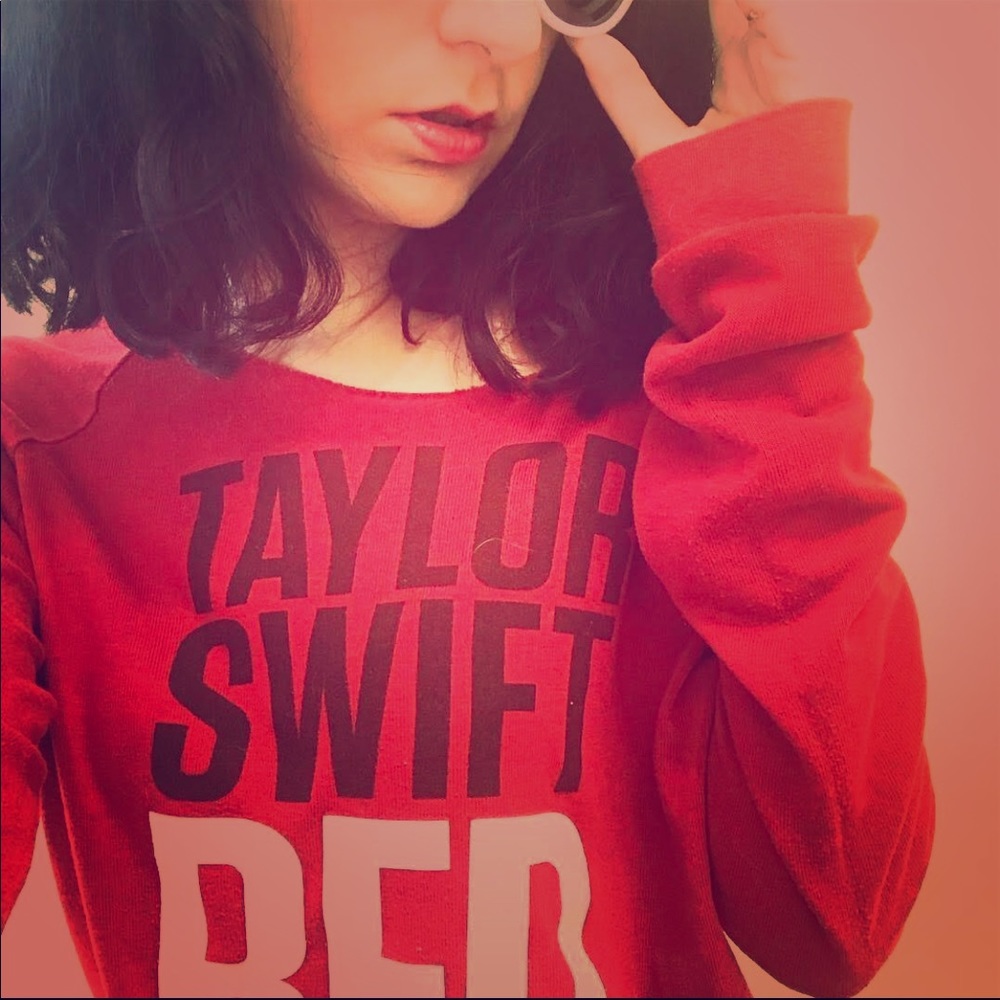 Small Taylor Swift Red Era Sweater(NOW SOLD)